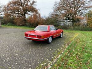 Image 122/177 de Mercedes-Benz 350 SL (1974)
