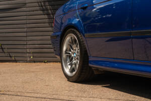 Bild 52/58 von BMW M5 (2001)