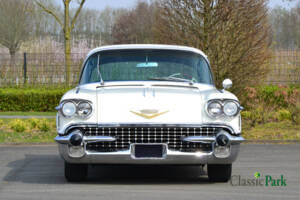 Image 8/50 of Cadillac de Ville Touring Sedan (1958)