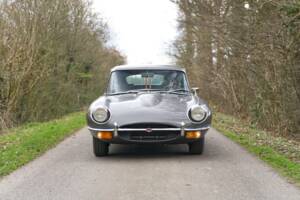 Image 2/25 de Jaguar E-Type (1969)