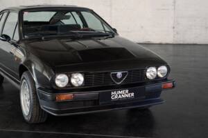 Bild 20/48 von Alfa Romeo GTV 6 2.5 (1981)