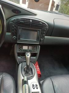 Image 34/82 of Porsche Boxster S (2000)