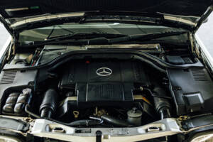 Image 28/57 de Mercedes-Benz 500 SE (1992)