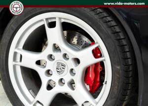 Image 11/54 of Porsche 911 Carrera 4S (2006)