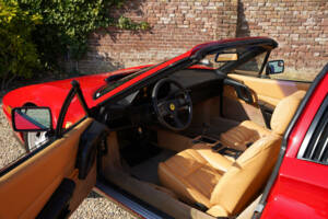 Image 22/50 de Ferrari 328 GTS (1989)