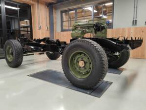 Bild 17/33 von Land Rover Defender 90 (1993)