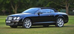 Bild 15/50 von Bentley Continental GTC W12 (2011)