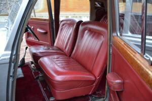 Image 13/23 of Bentley R-Type (1953)