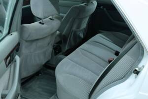 Bild 40/50 von Mercedes-Benz 500 SE (1990)
