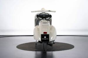Image 3/50 de Piaggio Vespa 125 (1959)