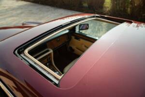 Bild 28/50 von Daimler Double Six (1988)