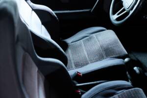 Image 34/36 of Suzuki Swift GTI 16V (1991)