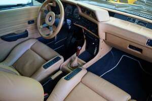 Image 17/56 of BMW 323i (1980)