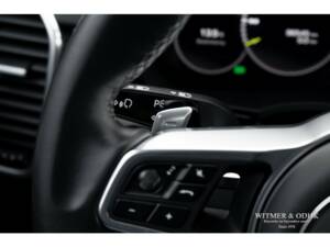 Bild 19/43 von Porsche Cayenne Coupé E-Hybrid (2020)