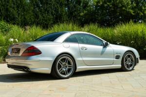 Immagine 7/50 di Mercedes-Benz SL 65 AMG (2005)