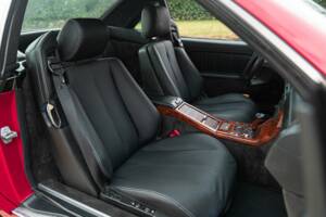 Immagine 32/50 di Mercedes-Benz SL 600 (1994)