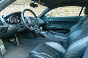 Image 16/50 de Audi R8 V10 (2011)
