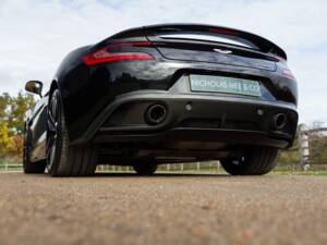 Immagine 36/72 di Aston Martin Vanquish Volante (2016)