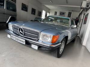 Image 2/39 de Mercedes-Benz 350 SLC (1978)