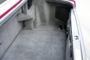 Image 67/95 of Mercedes-Benz 300 SL (1993)