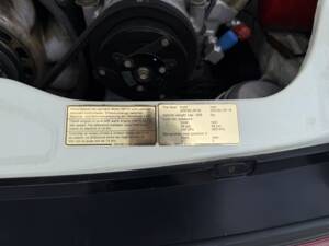 Image 62/62 of Porsche 911 Carrera 2 (1990)