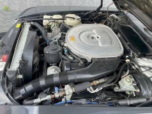 Image 30/36 de Mercedes-Benz 560 SL (1989)