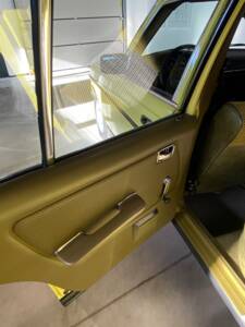 Bild 20/71 von Mercedes-Benz 250 (1979)