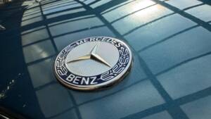 Image 22/88 of Mercedes-Benz 380 SL (1984)