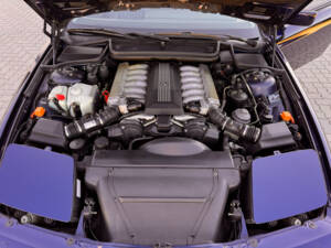 Image 52/69 of BMW 850i (1993)