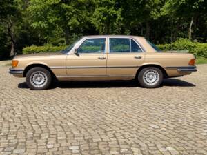 Image 3/10 of Mercedes-Benz 280 SE (1976)