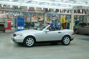 Immagine 48/50 di Mercedes-Benz SLK 230 Kompressor (1996)