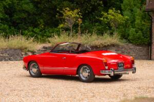 Image 11/50 de Volkswagen Karmann Ghia 1600 (1972)