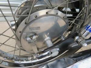 Image 37/42 of Suzuki GT 500 (1976)