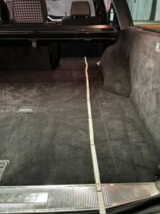 Afbeelding 29/74 van Mercedes-Benz 220 TE (1993)