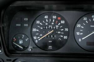 Bild 20/50 von BMW 320i (1981)