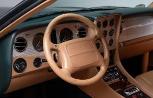Image 25/43 of Bentley Continental T (1997)