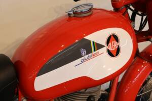 Image 14/26 of Gilera Giubileo 100 (1900)