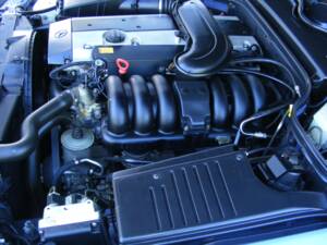 Immagine 32/39 di Mercedes-Benz SL 320 (1997)