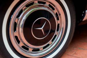 Imagen 87/199 de Mercedes-Benz 280 SE 3,5 (1971)