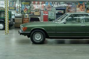 Image 5/50 de Mercedes-Benz 350 SLC (1973)