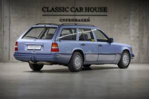 Image 10/100 of Mercedes-Benz 230 TE (1990)