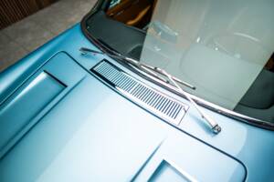Image 25/97 of Maserati Mistral 3700 (1965)
