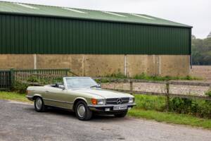 Afbeelding 11/45 van Mercedes-Benz 450 SL (1980)