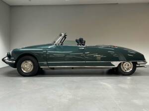 Image 4/15 of Citroën DS 21 (1969)