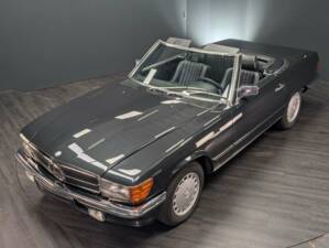 Image 34/50 of Mercedes-Benz 300 SL (1989)