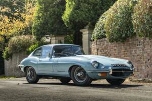 Image 1/50 de Jaguar E-Type (1968)