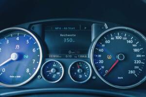 Image 13/15 of Volkswagen Touareg W12 (2007)