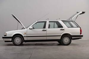Image 8/28 of Lancia Thema Station Wagon 16V (1991)