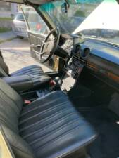 Bild 66/73 von Mercedes-Benz 300 D (1977)