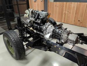 Bild 21/33 von Land Rover Defender 90 (1993)